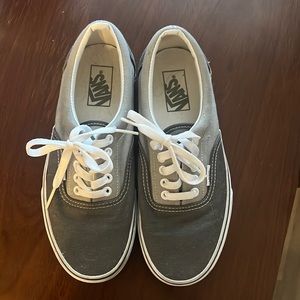 Vans ladies size 8 tennis shoes.